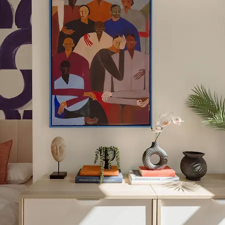 Bold 5br Art Escape Opera & Andrassy Avenue Apartment