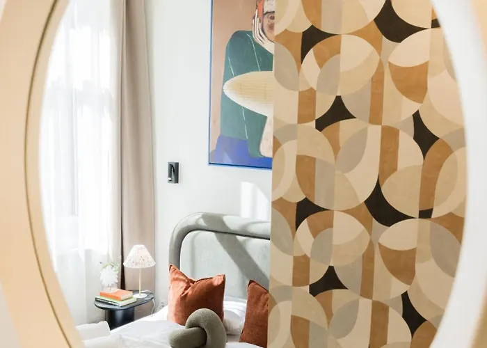 Bold 5br Art Escape Opera & Andrassy Avenue Apartament *