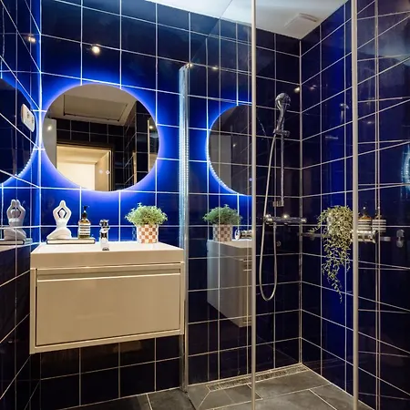 Bold 5br Art Escape Opera & Andrassy Avenue Apartment *