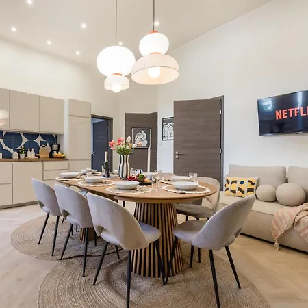 Bold 5br Art Escape Opera & Andrassy Avenue Apartment Budapest