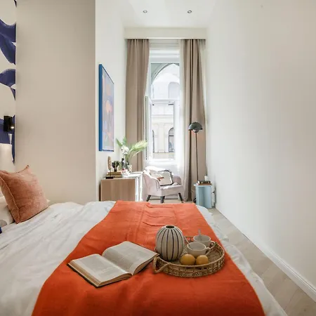Appartement Bold 5br Art Escape Opera & Andrassy Avenue Boedapest