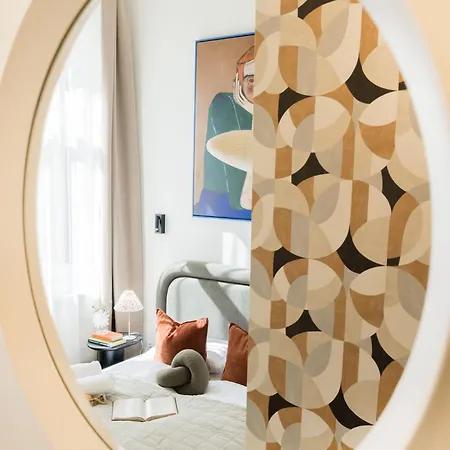 Bold 5br Art Escape Opera & Andrassy Avenue Apartment *