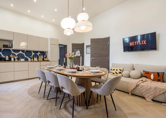 Bold 5br Art Escape Opera & Andrassy Avenue Appartement Boedapest