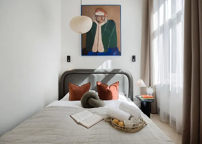 Apartamento Bold 5br Art Escape Opera & Andrassy Avenue